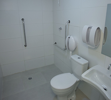 Banheiro Suíte Acessível - Residencial Santa Ana Santos